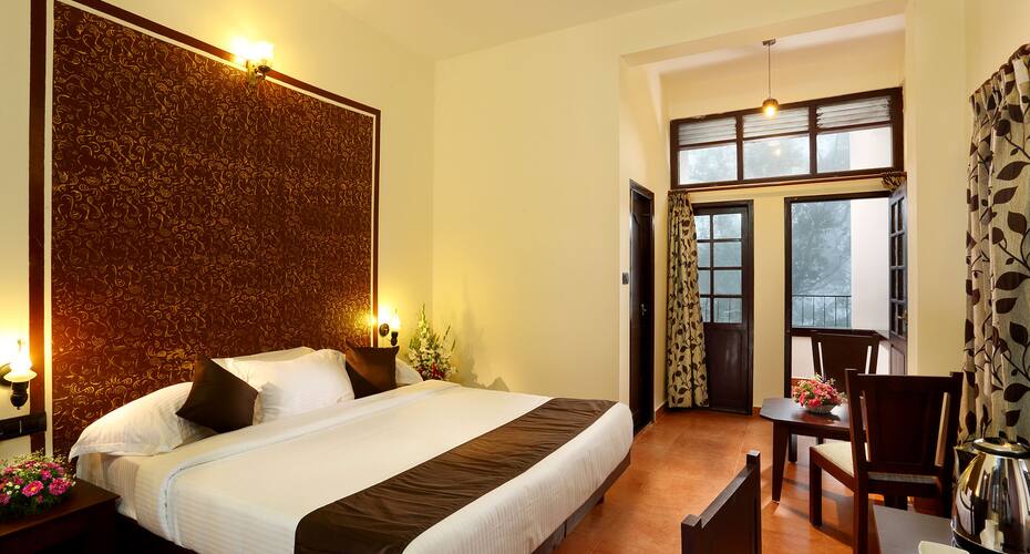 Super Saver 3 Star at Pothamedu, Munnar 4